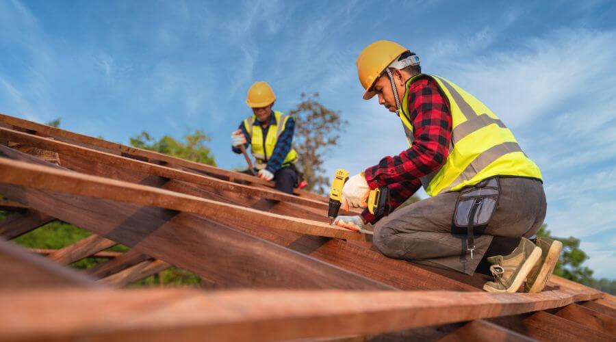 Professional Flat Roofing Installation services in Commercial Point, OH